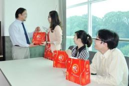 Phố bánh Trung thu đắt khách sớm 2302 Thumb