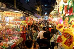 Người Sài Gòn rục rịch sắm Trung thu 2323 Thumb