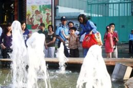 Nice Spring with Kinh Do and Kindness Garden 1596 2